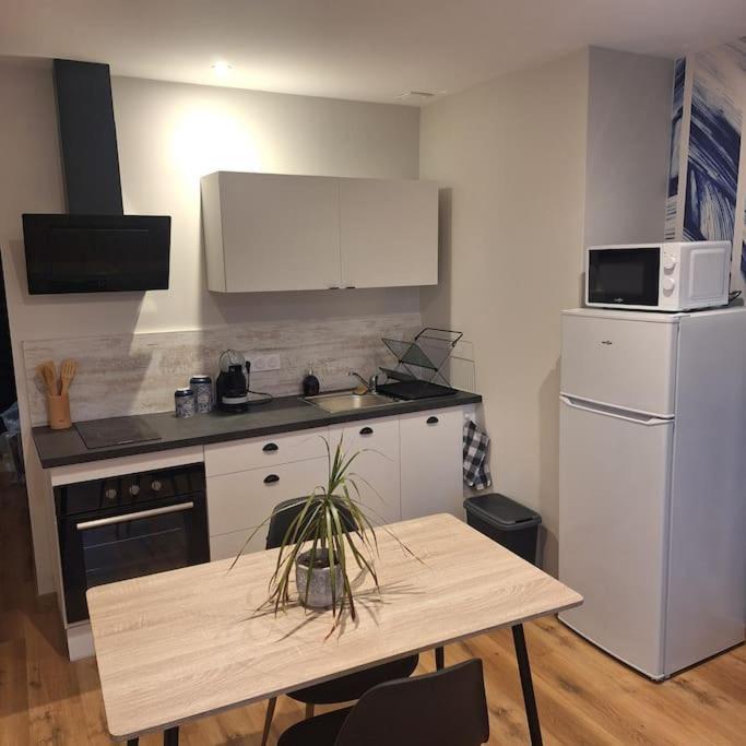 Appartement T1 Bis Avec Balcon Vendeuvre-sur-Barse Luaran gambar